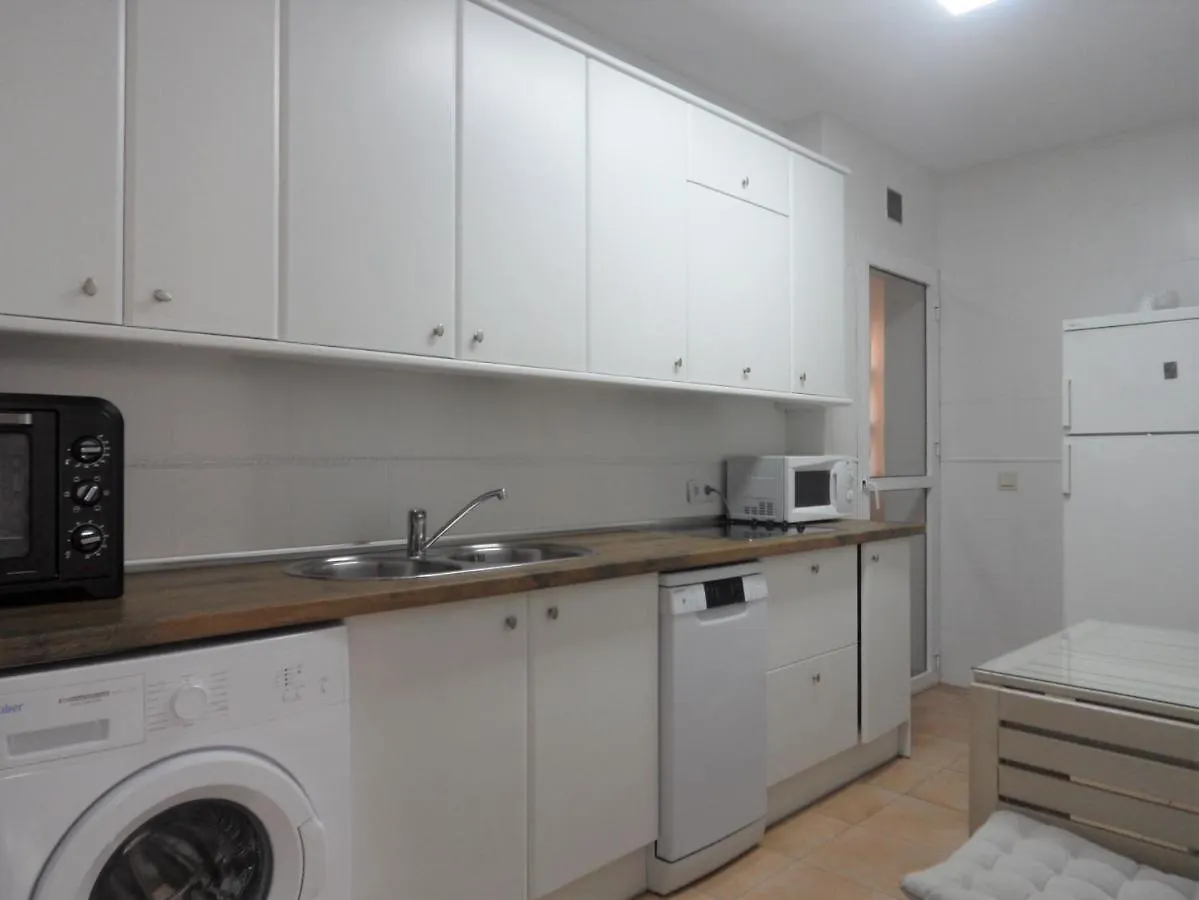 Center Location & Parking Free Apartment With Largeterrace & Bbq Malaga