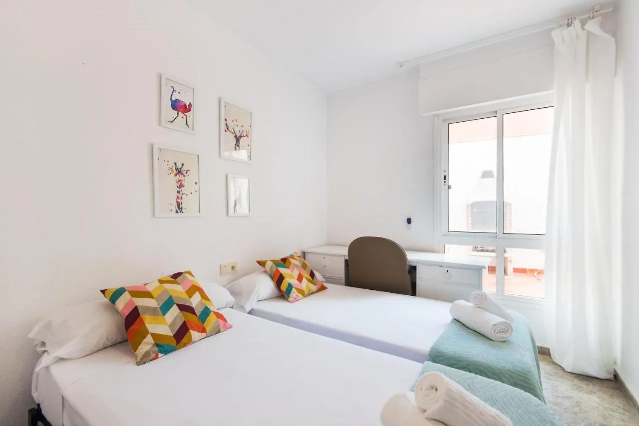 Center Location & Parking Free Apartment With Largeterrace & Bbq Malaga